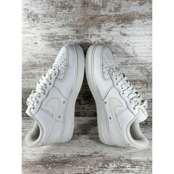 Women's Nike Air Force 1 07' SE 'Pearl' White Leather Sneakers Sz 9 Athletic - Picture 7 of 12